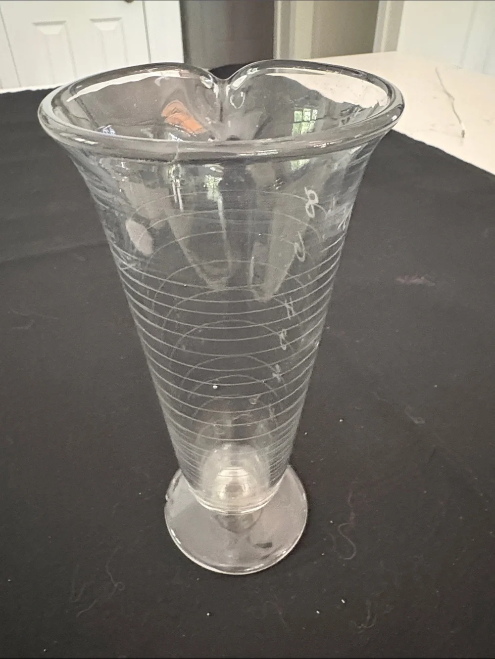 Antique Glass Apothecary Beaker 8 oz – Vintage Barware Decor